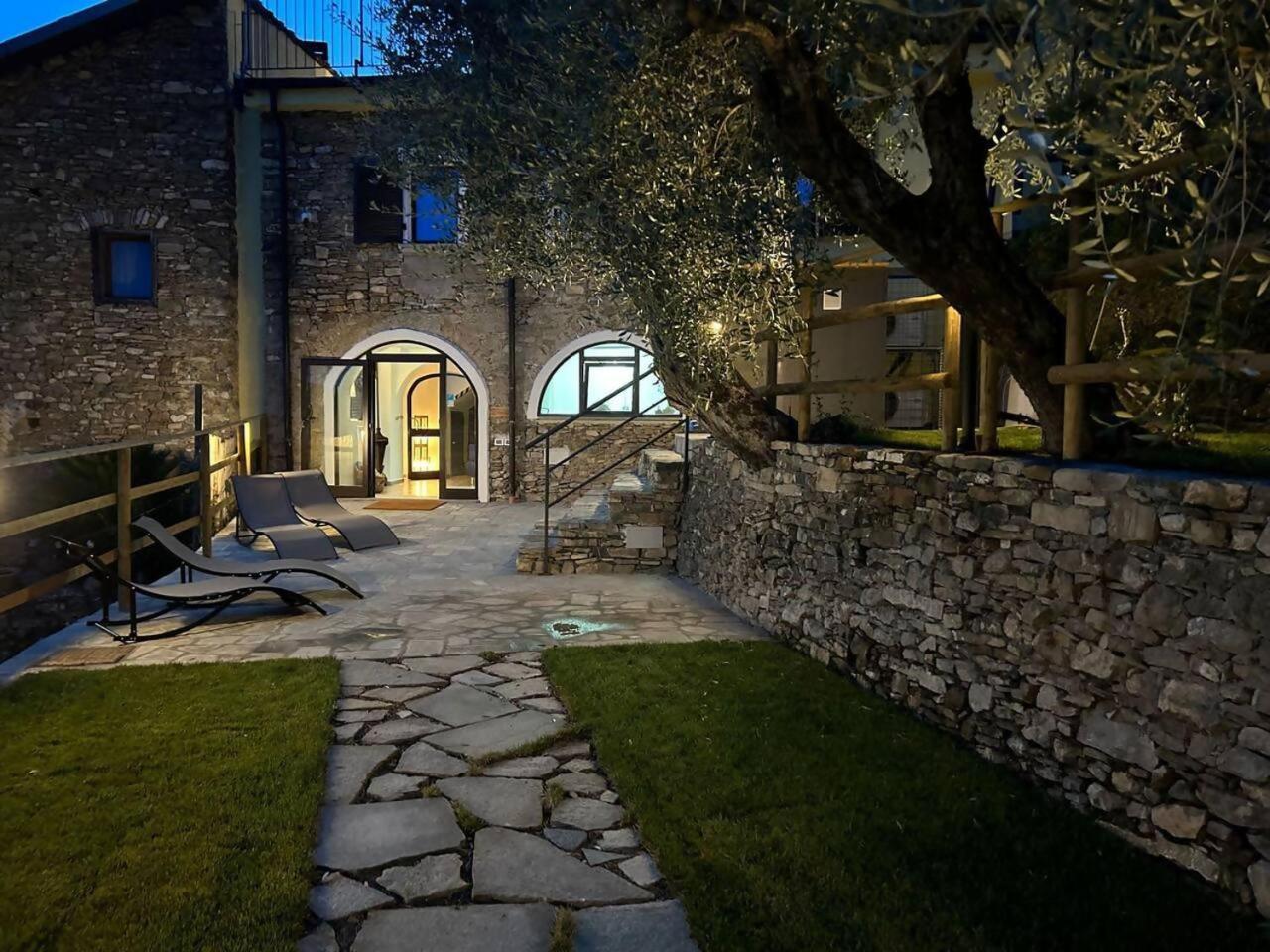 Appartamento Alba Dachi Farm Andora ภายนอก รูปภาพ